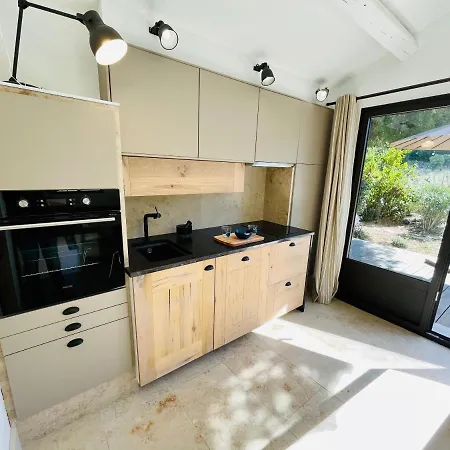 La Dependance Du Clos De La Tour * Cassis