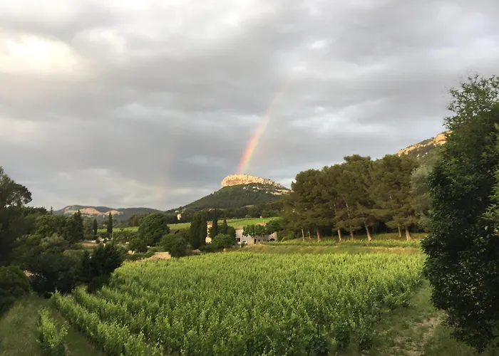 La Dependance Du Clos De La Tour Cassis
